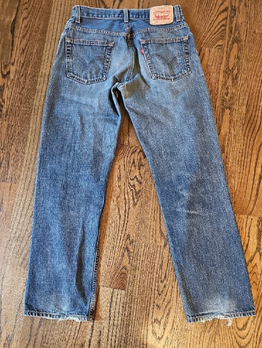 Levi's 559 Relaxed Straight Fir Distressed Blue Jeans